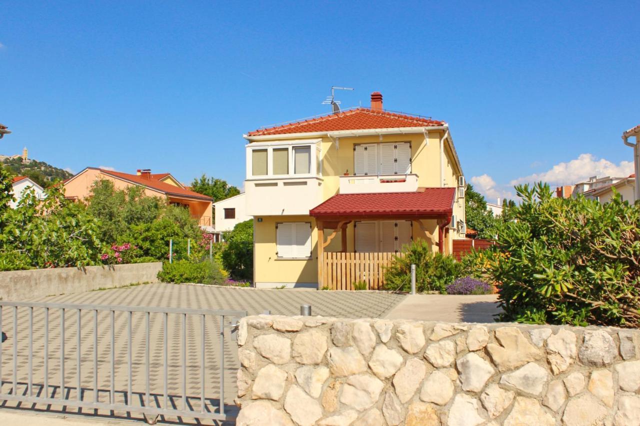 Apartments With A Parking Space Baska, Krk - 18789 Baška Exterior foto