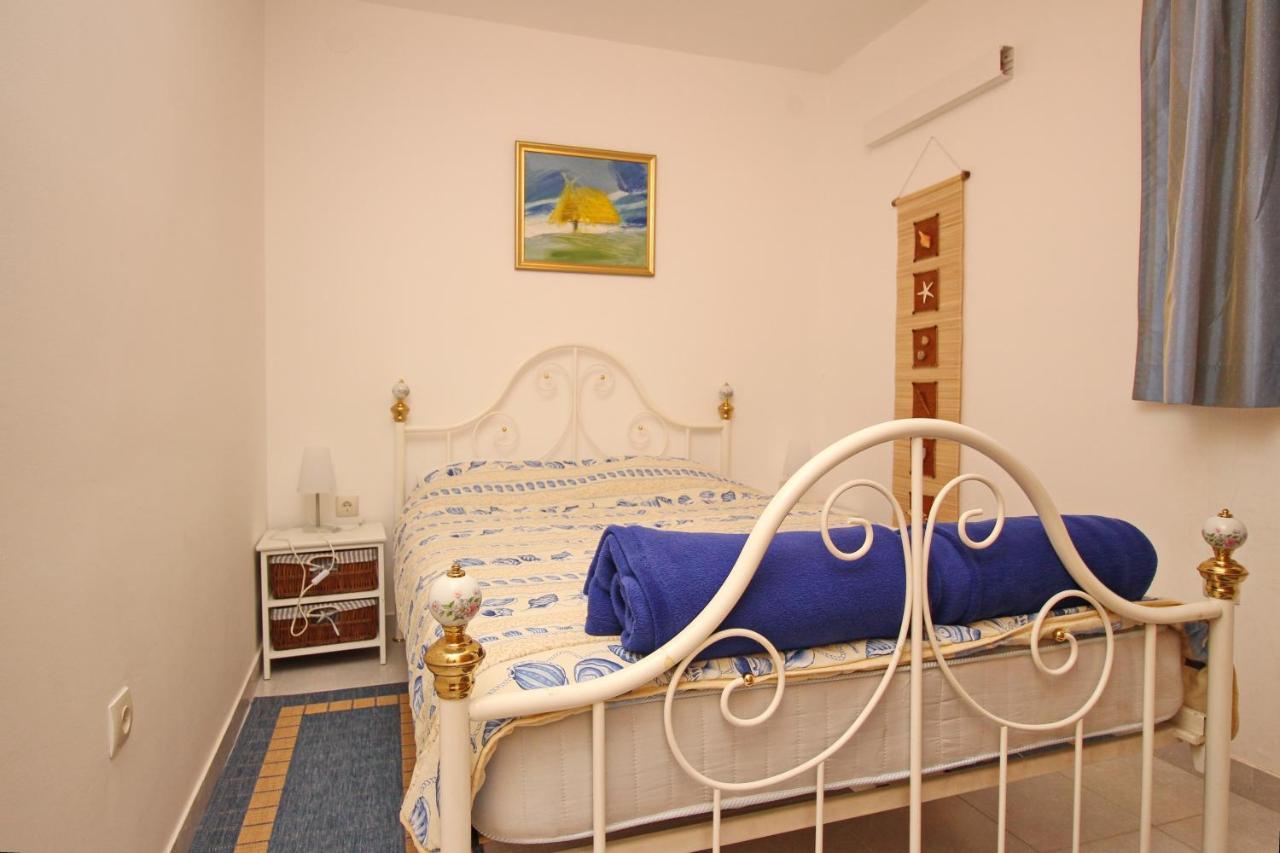 Apartments With A Parking Space Baska, Krk - 18789 Baška Exterior foto